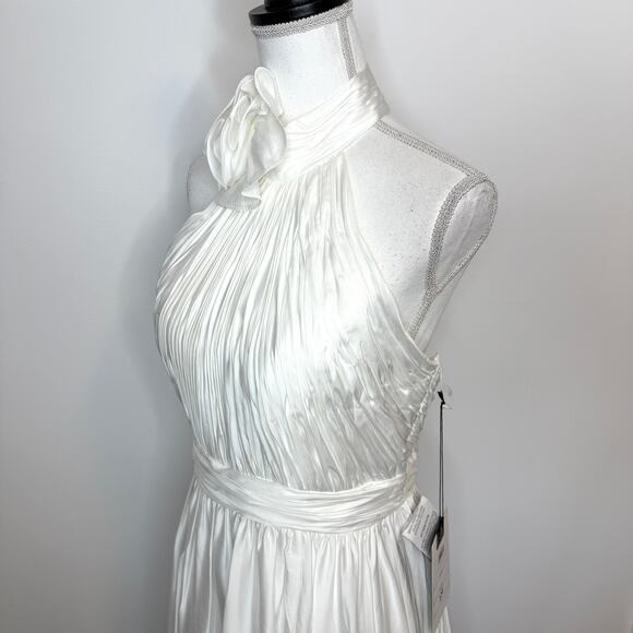 Mac Duggal Rosette Flower Halter Chiffon Gown In White 49333 Size 8 New - Picture 7 of 16